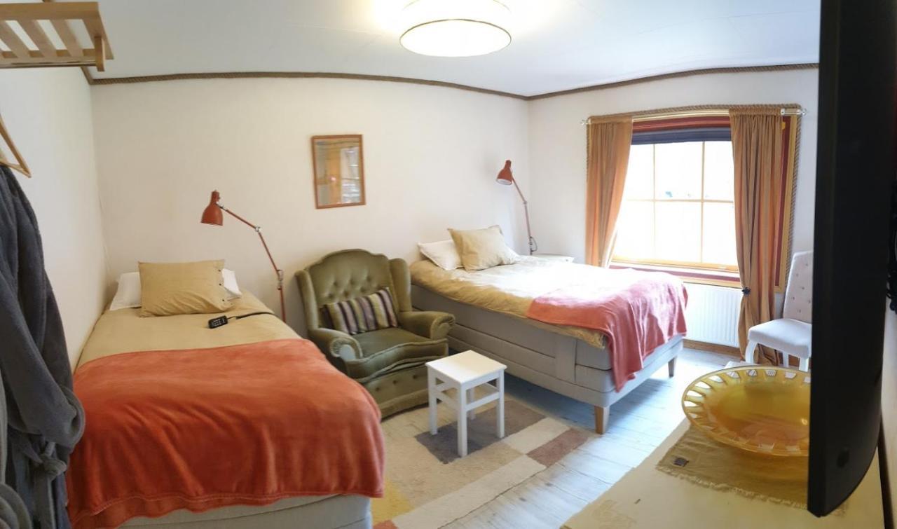 Woodstock B & B Studios Balsta ภายนอก รูปภาพ